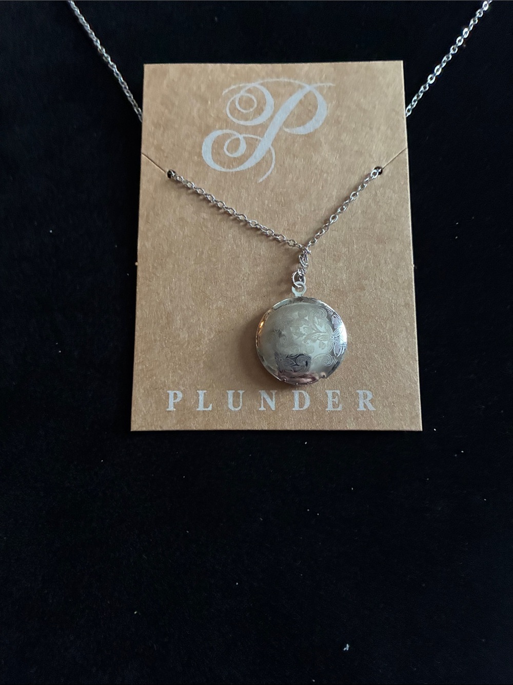 Plunder Silver Floral Engraved Locket Necklace